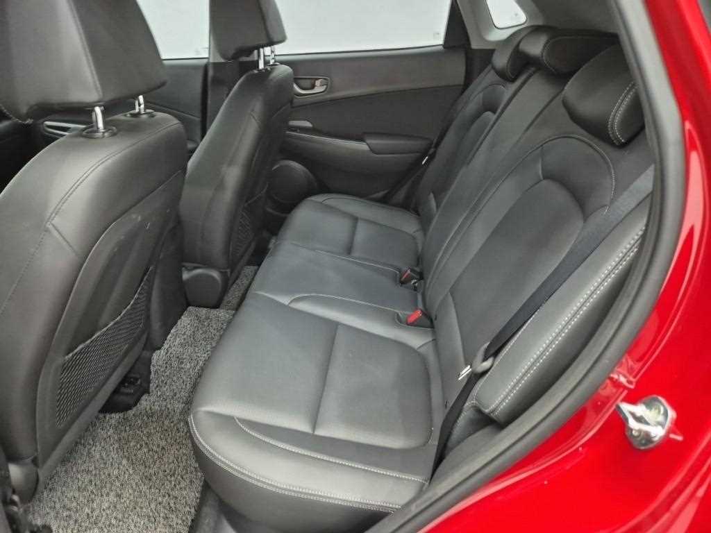 HYUNDAI Kona - Vista 12
