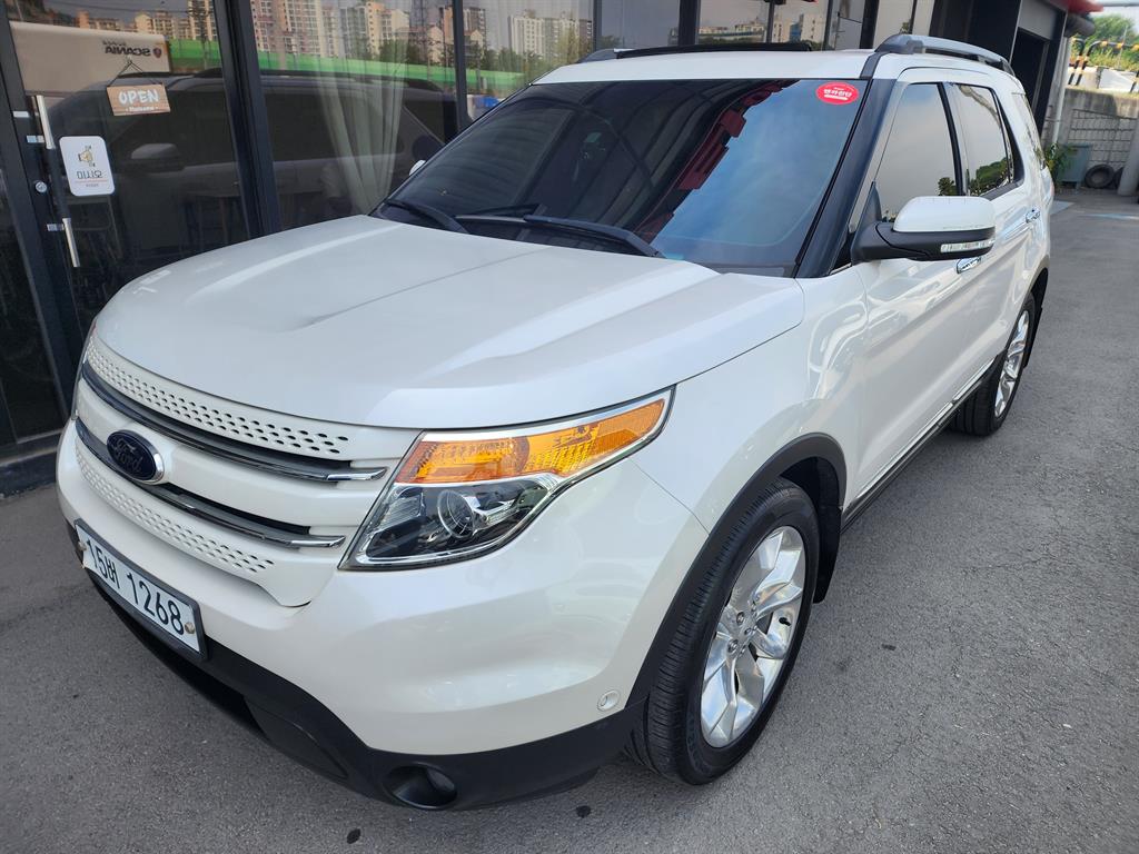 Ford Explorer - Vista 3