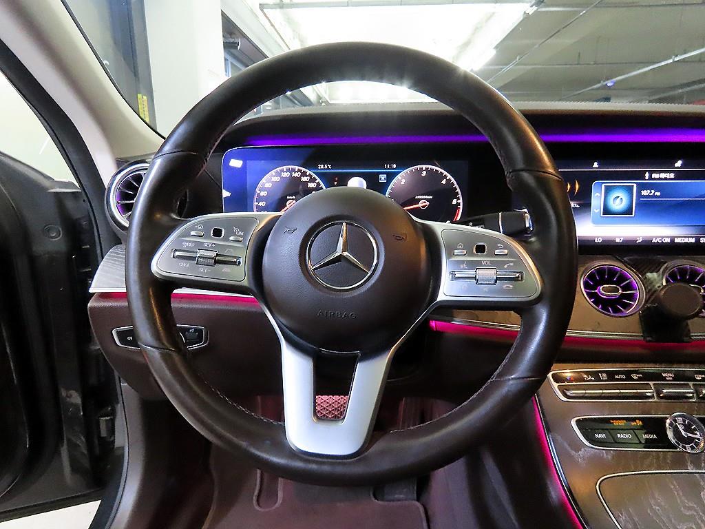 Mercedes Benz CLS Class - Vista 8