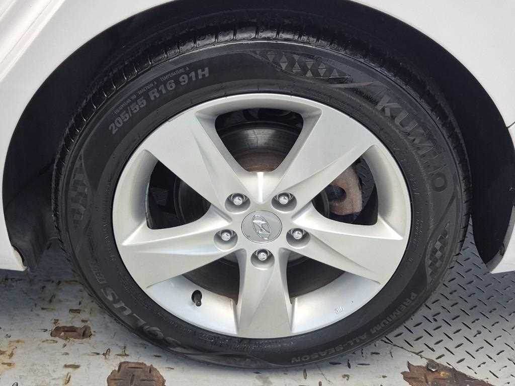 HYUNDAI Avante 2012 Blanco - Importación desde Corea - HF Imports Iquique - Foto 20