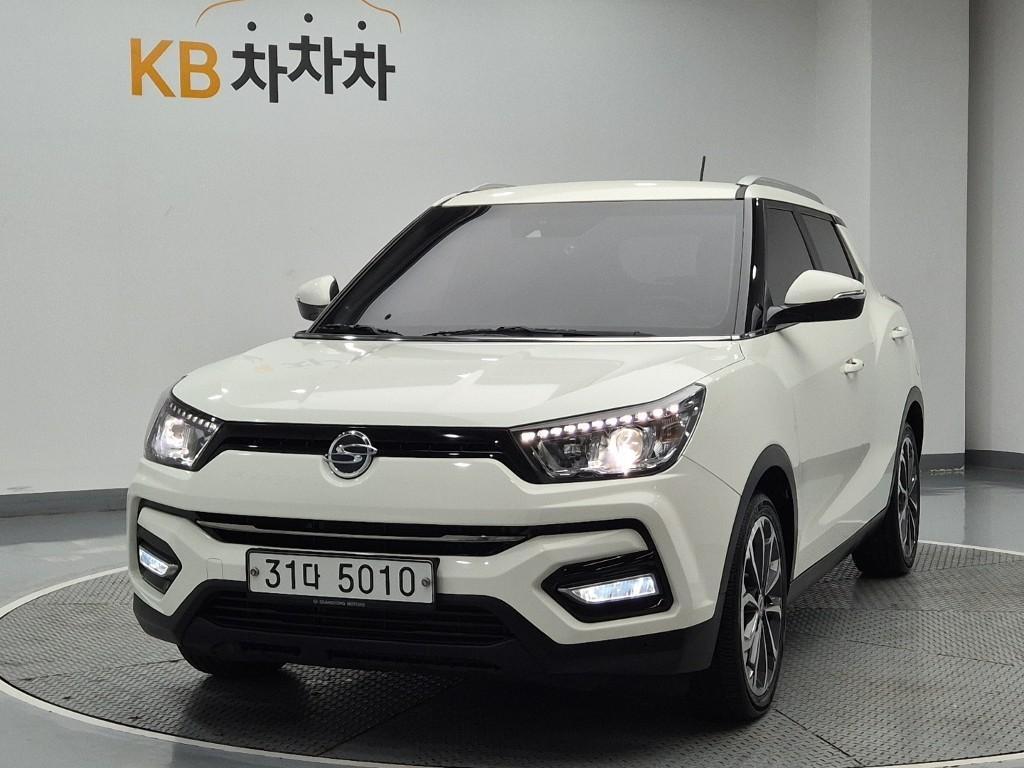 Ssangyong Tivoli 2018 Blanco - Importación desde Corea - HF Imports Iquique - Foto 1