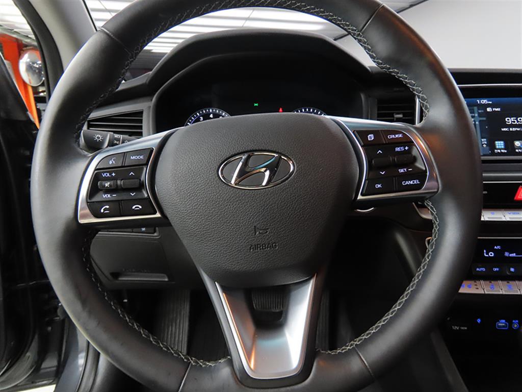 HYUNDAI Sonata - Vista 8