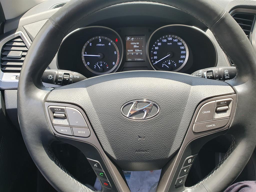HYUNDAI Santa Fe - Vista 7