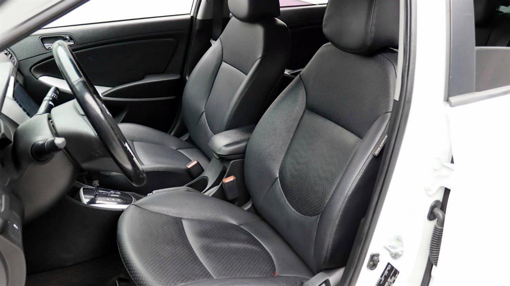 HYUNDAI Accent 2015 Blanco - Importación desde Corea - HF Imports Iquique - Foto 12