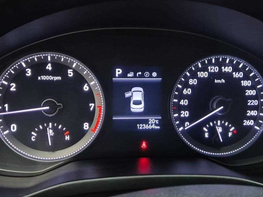 HYUNDAI Grandeur - Vista 6
