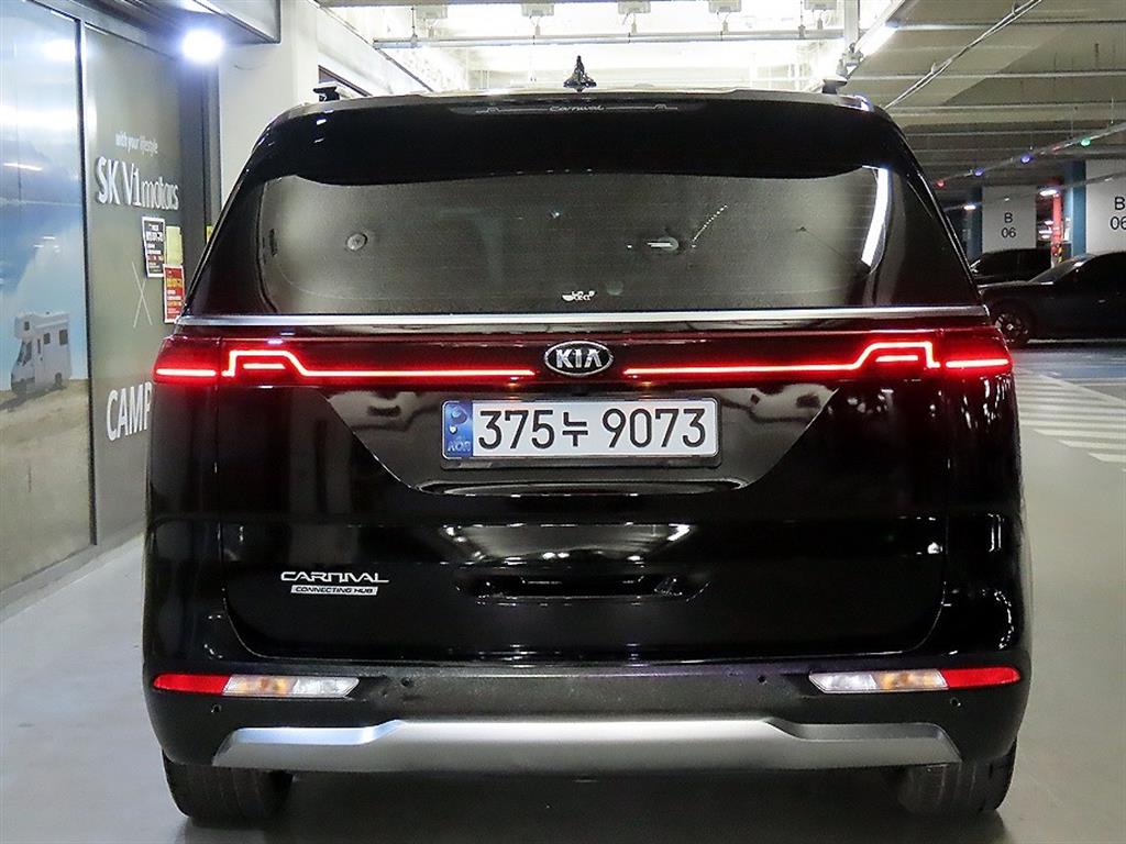 KIA Carnival - Vista 5