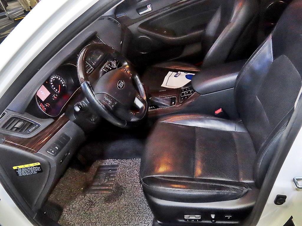 KIA K7 - Vista 6