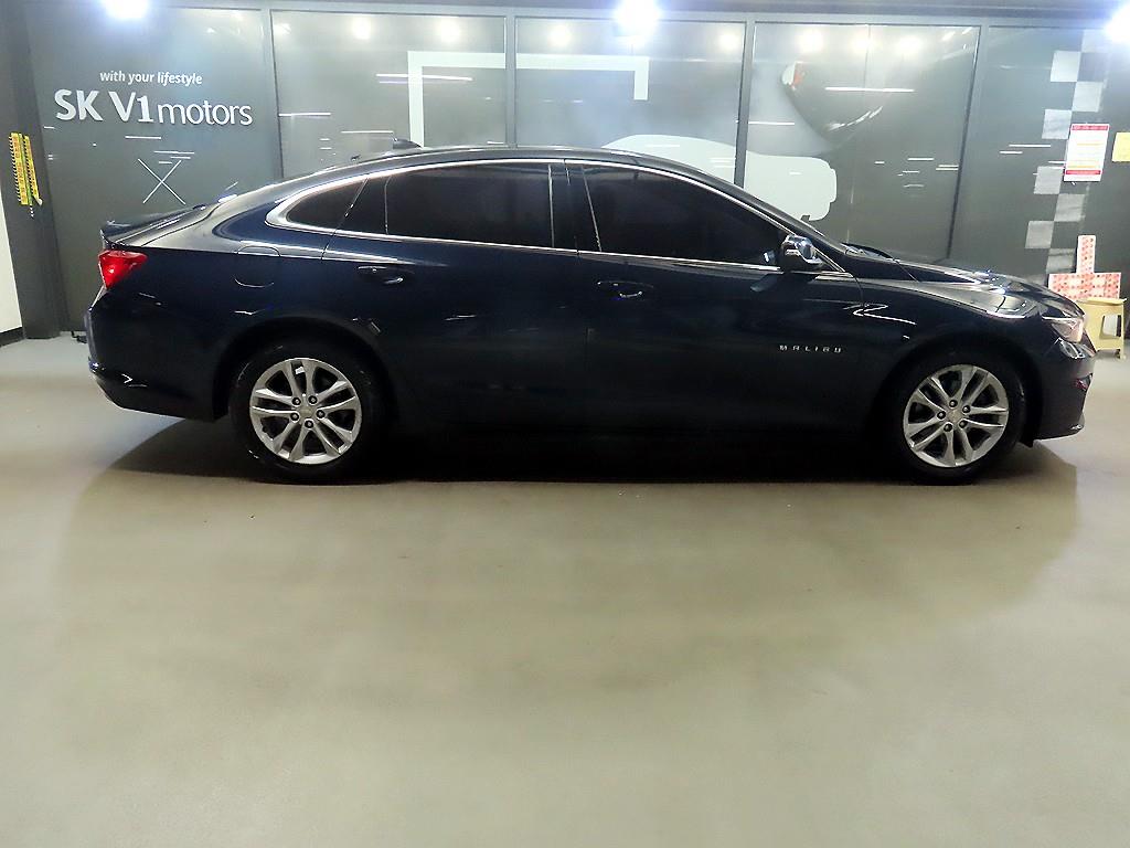 Chevrolet Malibu - Vista 3