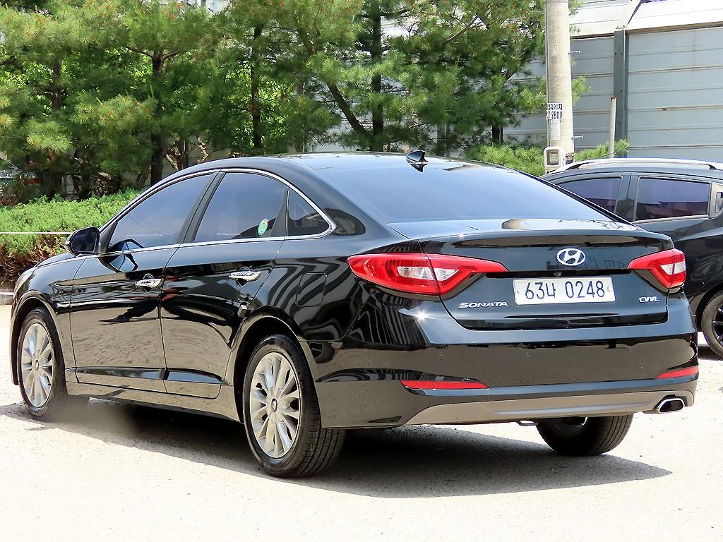 HYUNDAI Sonata - Vista 3