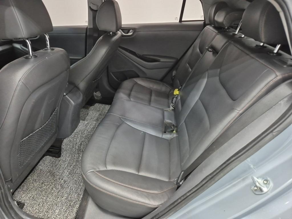 HYUNDAI Ioniq - Vista 12