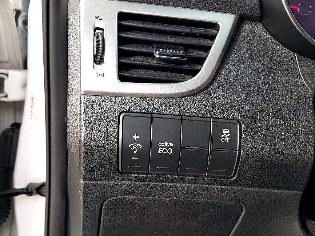 HYUNDAI i30 - Vista 11