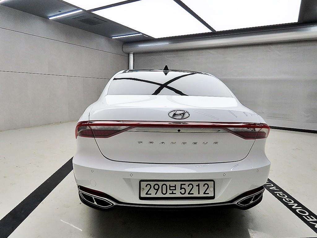 HYUNDAI Grandeur - Vista 3