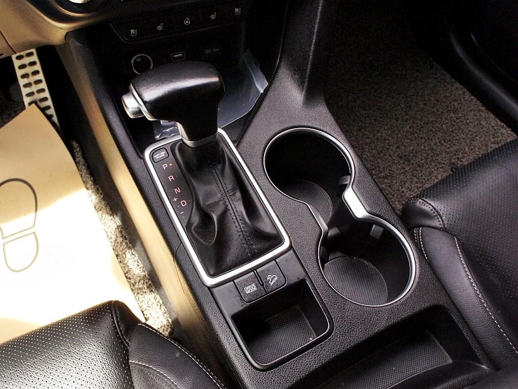 KIA Sportage 2019 Blanco - Importación desde Corea - HF Imports Iquique - Foto 11