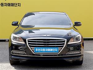 HYUNDAI Genesis - Vista 2