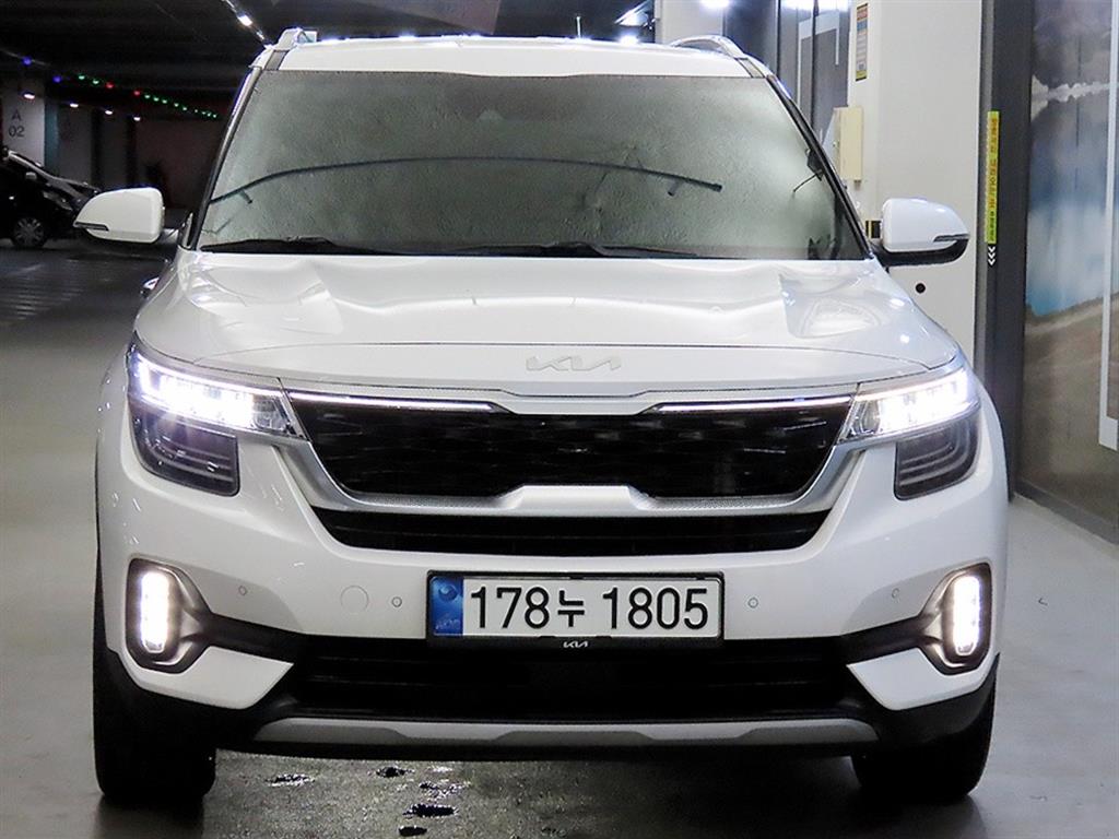 KIA Seltos - Vista 2