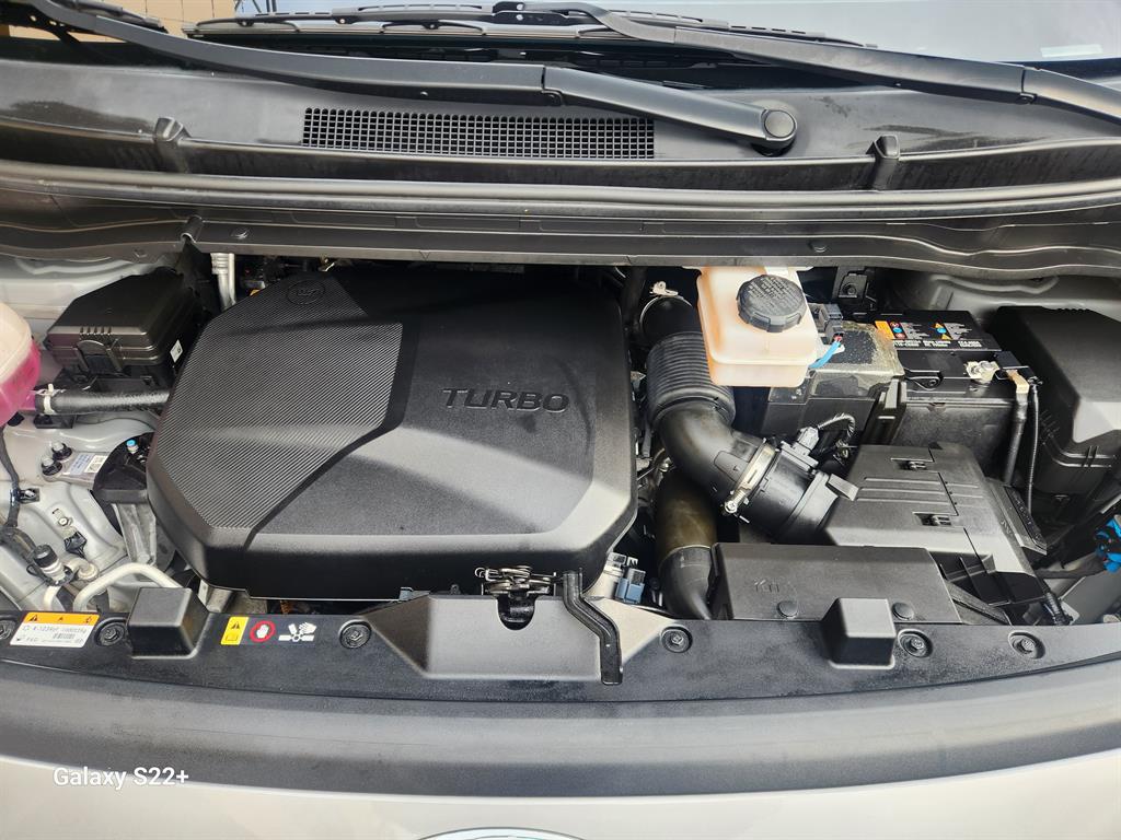 HYUNDAI Staria 2022 Plateado - Importación desde Corea - HF Imports Iquique - Foto 20