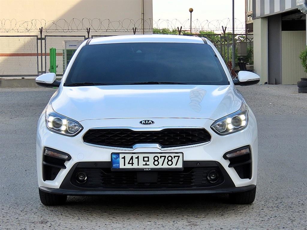 KIA K3 2021 Blanco - Importación desde Corea - HF Imports Iquique - Foto 1