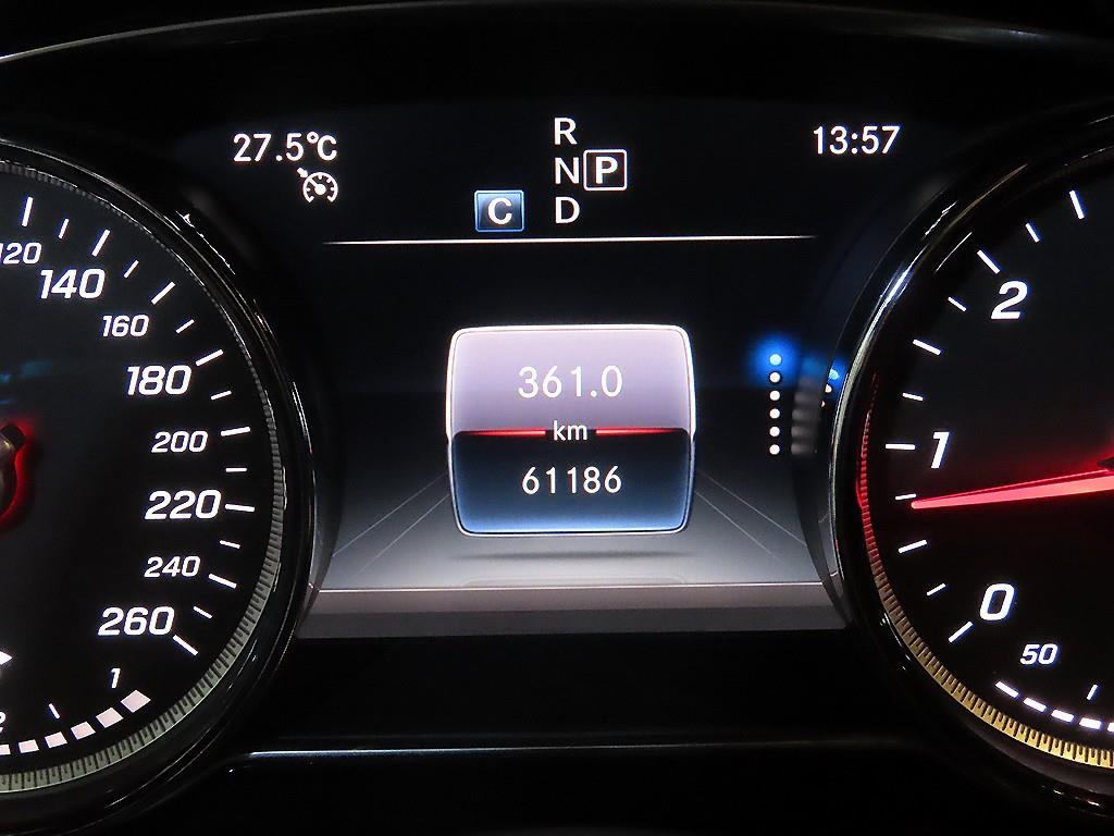 Mercedes Benz E class - Vista 11