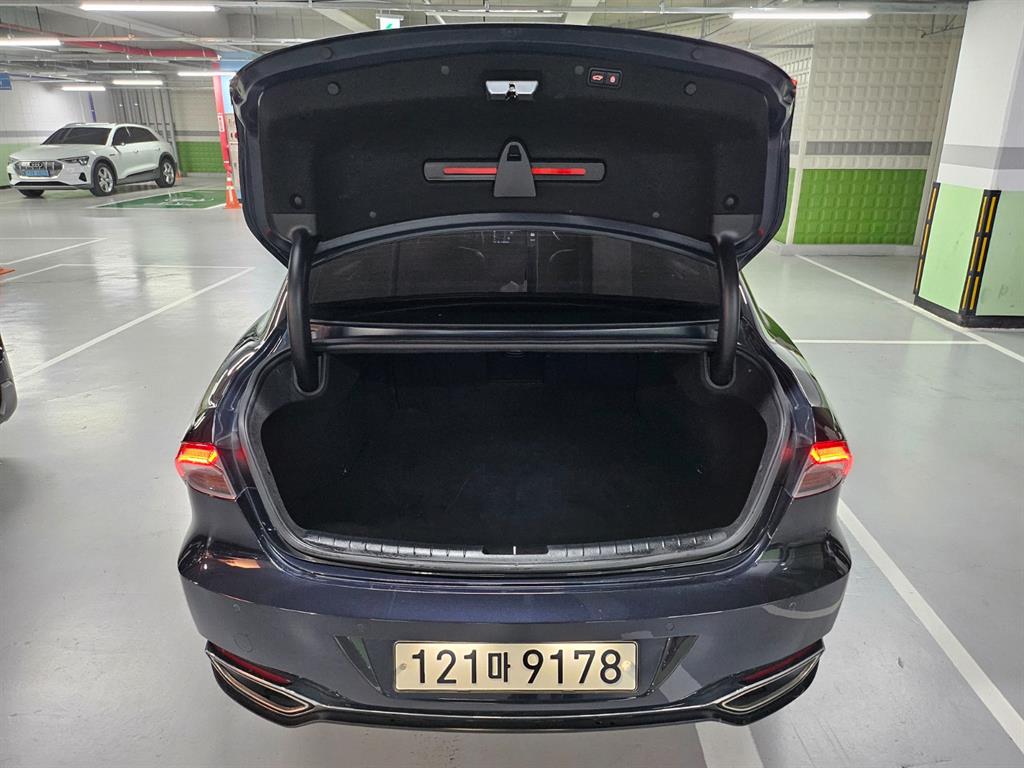HYUNDAI Grandeur - Vista 5