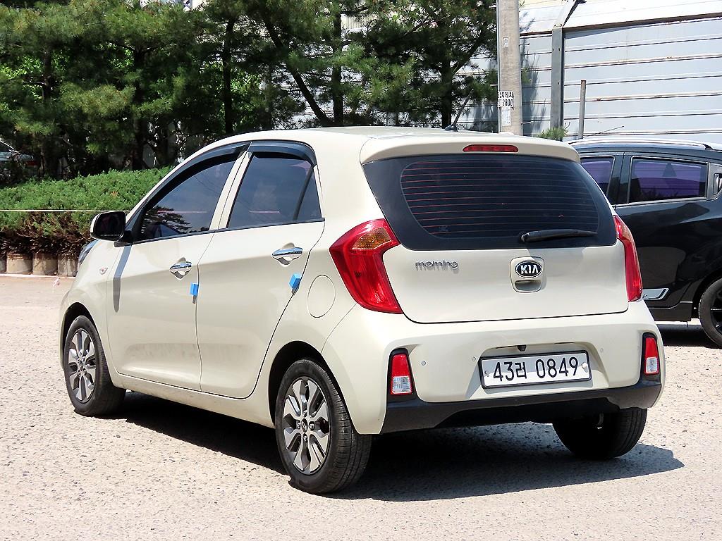KIA Morning - Vista 3
