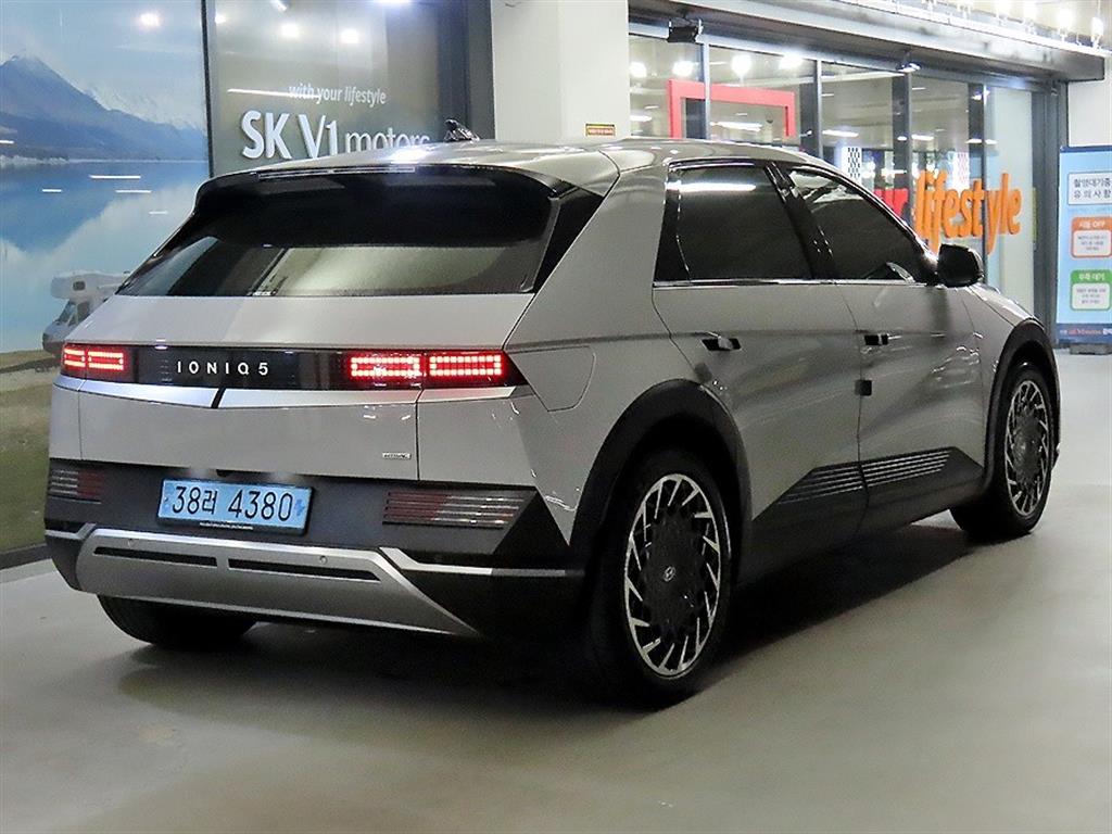 HYUNDAI Ioniq 5 - Vista 4