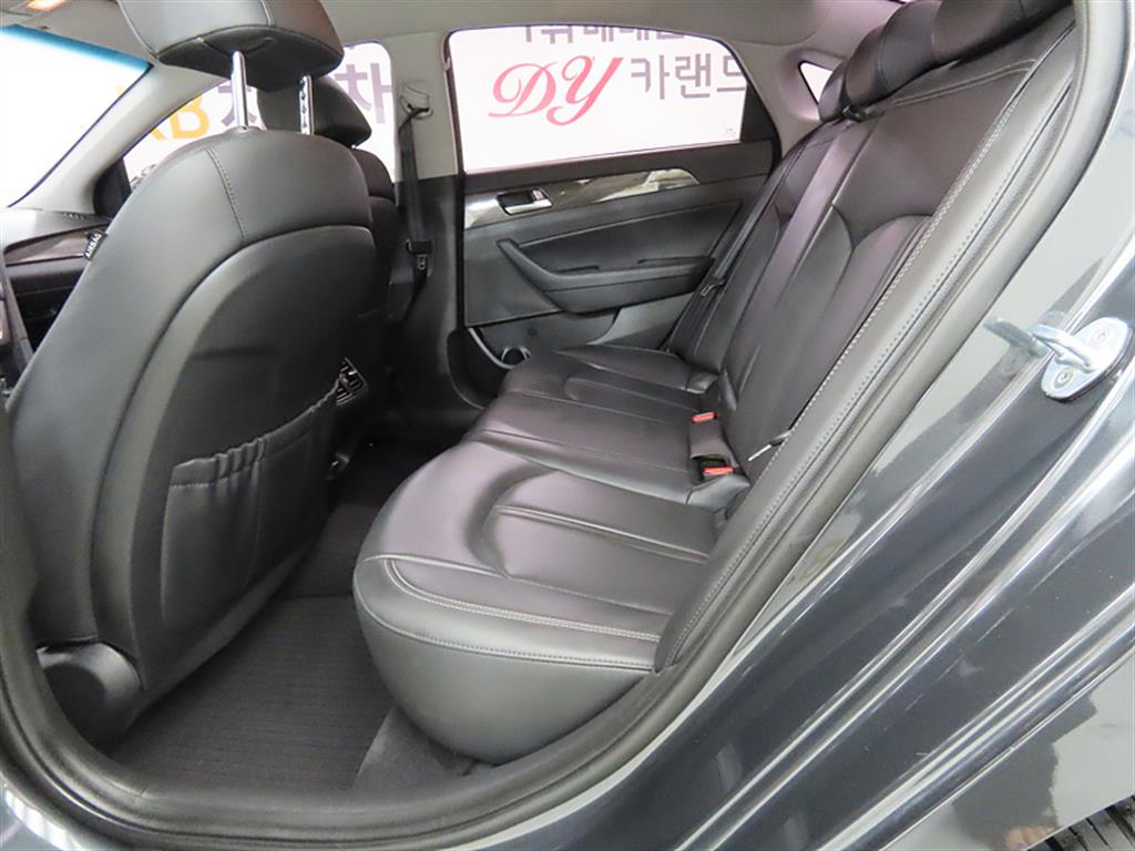 HYUNDAI Sonata - Vista 6