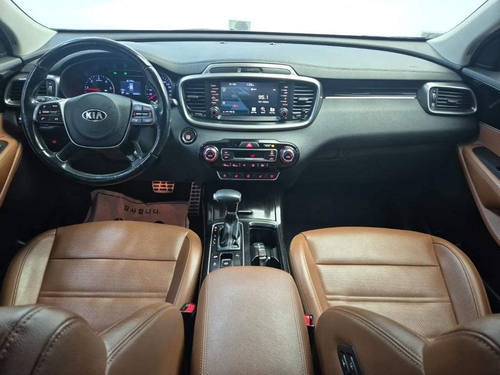 KIA Sorento - Vista 7