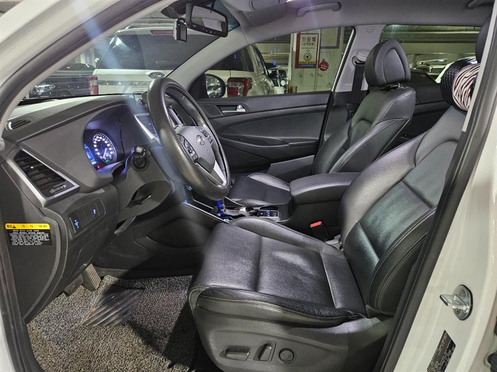 HYUNDAI Tucson - Vista 6
