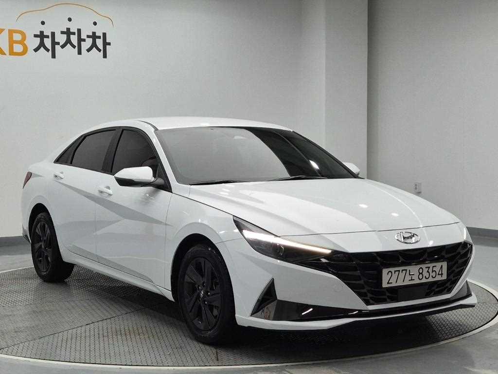 HYUNDAI Avante - Vista 4