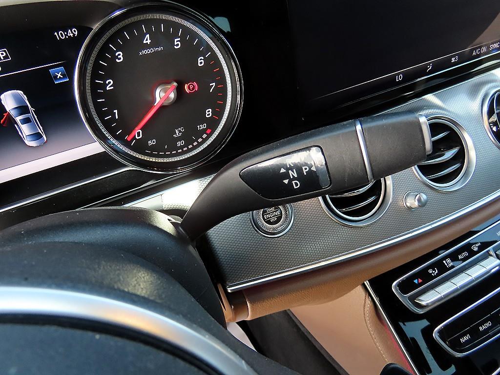 Mercedes Benz E class - Vista 10