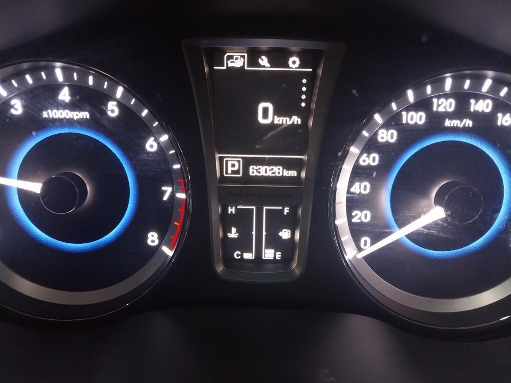 HYUNDAI Grandeur - Vista 5