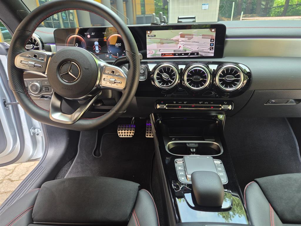 Mercedes Benz CLA Class - Vista 7