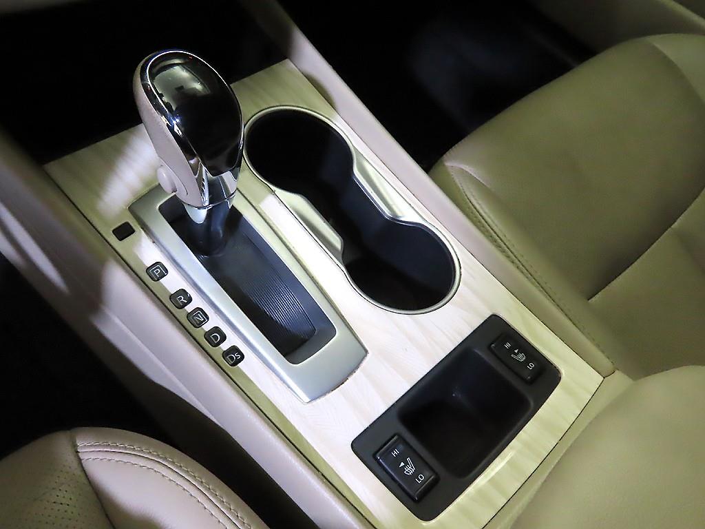 Nissan Altima - Vista 12