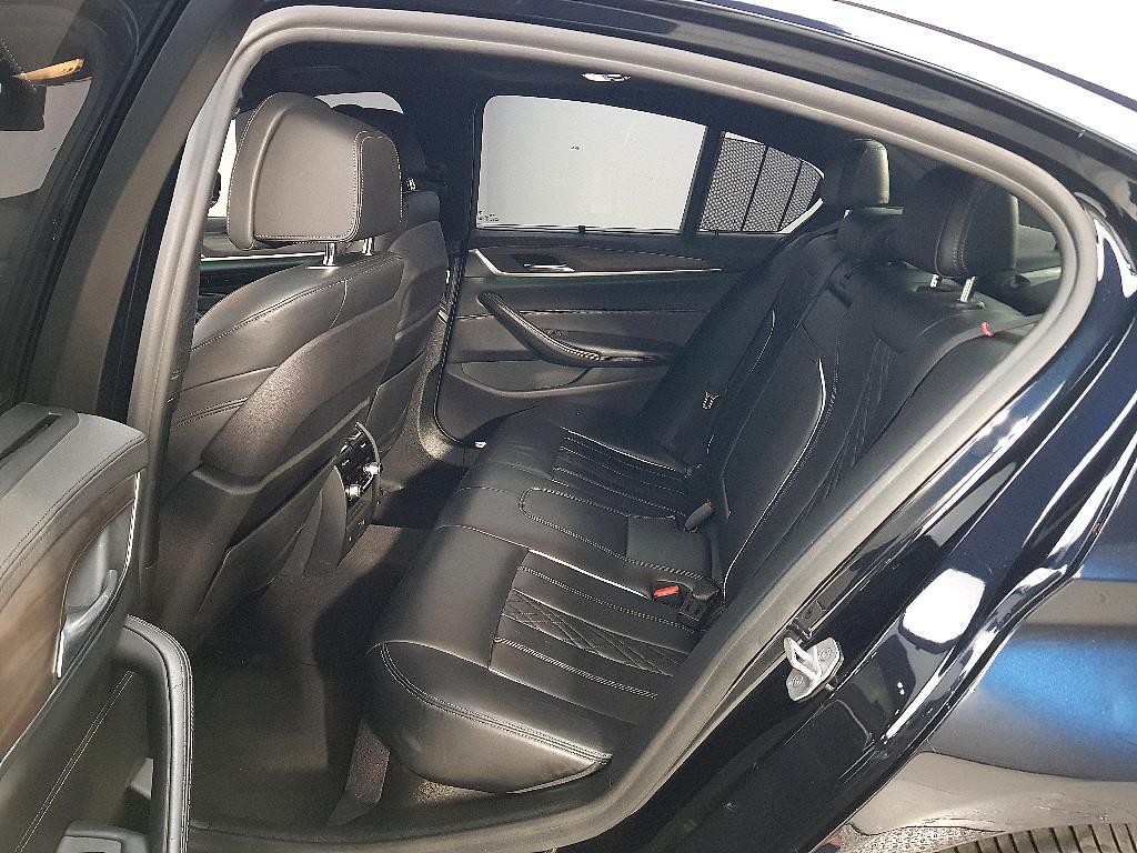 BMW 5 Series - Vista 9