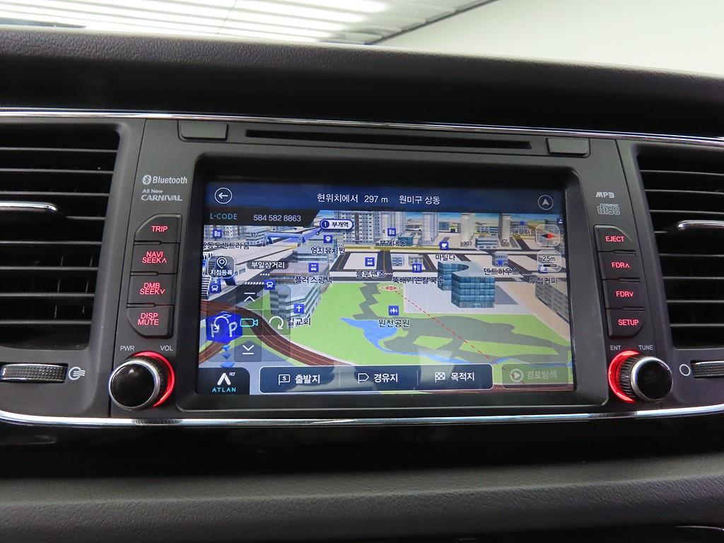 KIA Carnival - Vista 11