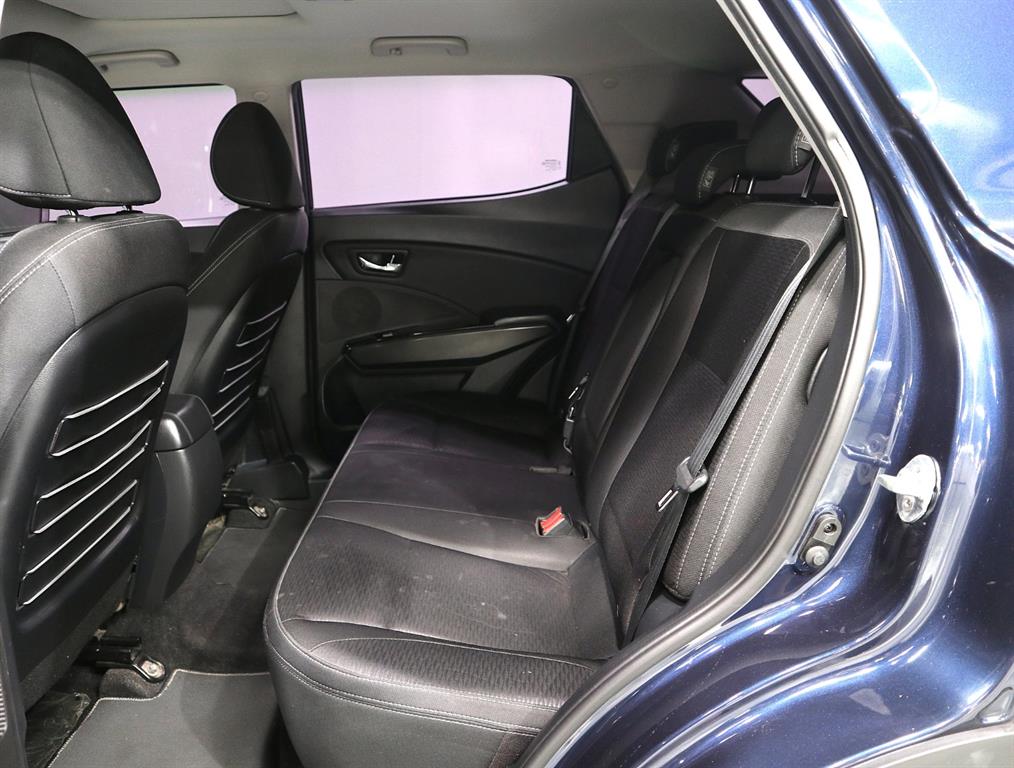 Ssangyong Tivoli - Vista 10