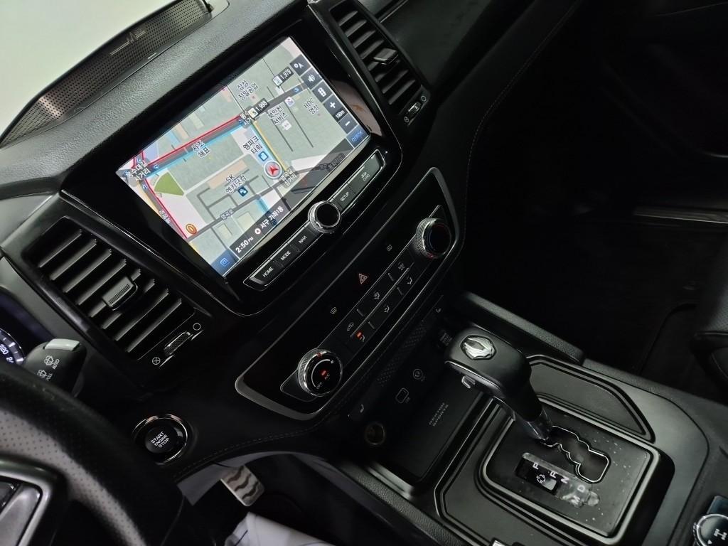 Ssangyong Rexton - Vista 10