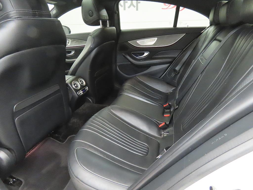 Mercedes Benz CLS Class - Vista 7