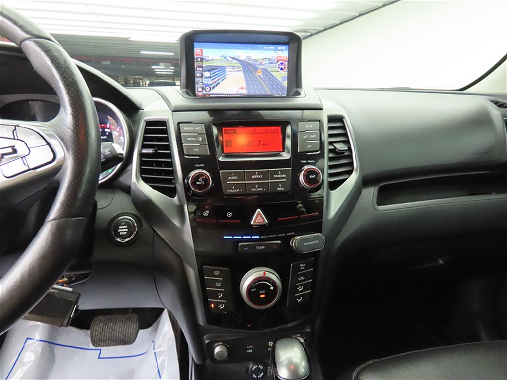 Ssangyong Tivoli - Vista 10