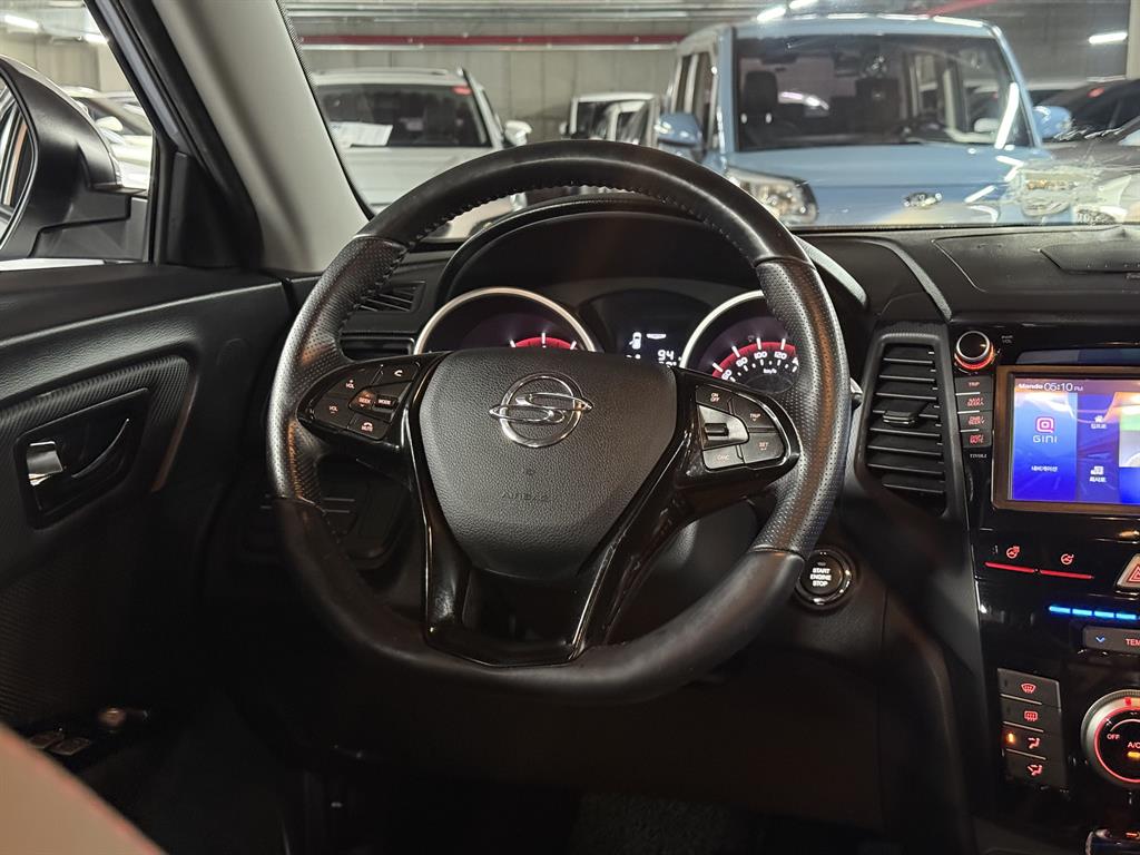 Ssangyong Tivoli - Vista 8