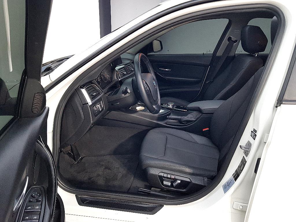 BMW 3 series - Vista 8