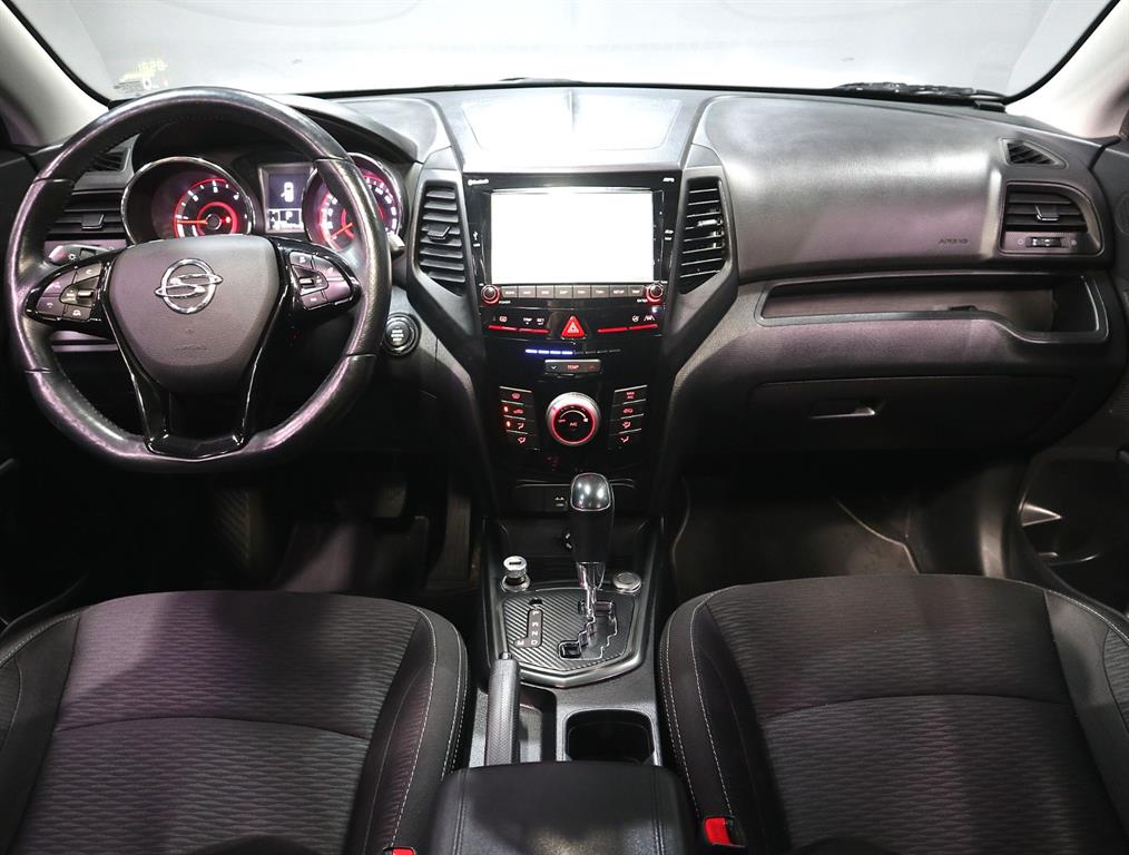 Ssangyong Tivoli - Vista 5