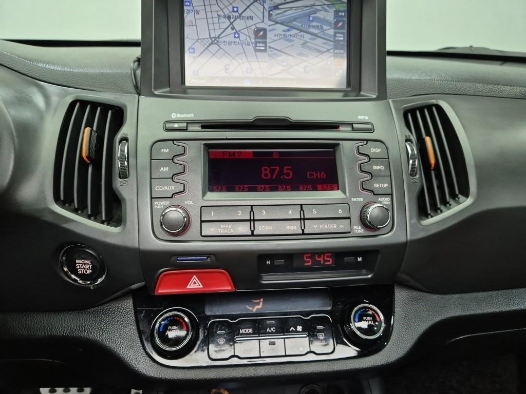 KIA Sportage 2011 Plateado - Importación desde Corea - HF Imports Iquique - Foto 16