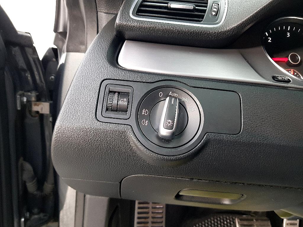 Volkswagen CC - Vista 11