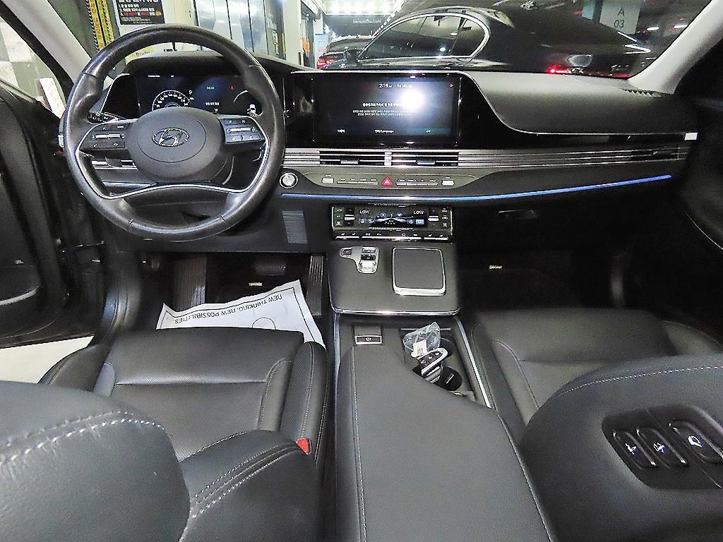 HYUNDAI Grandeur - Vista 10