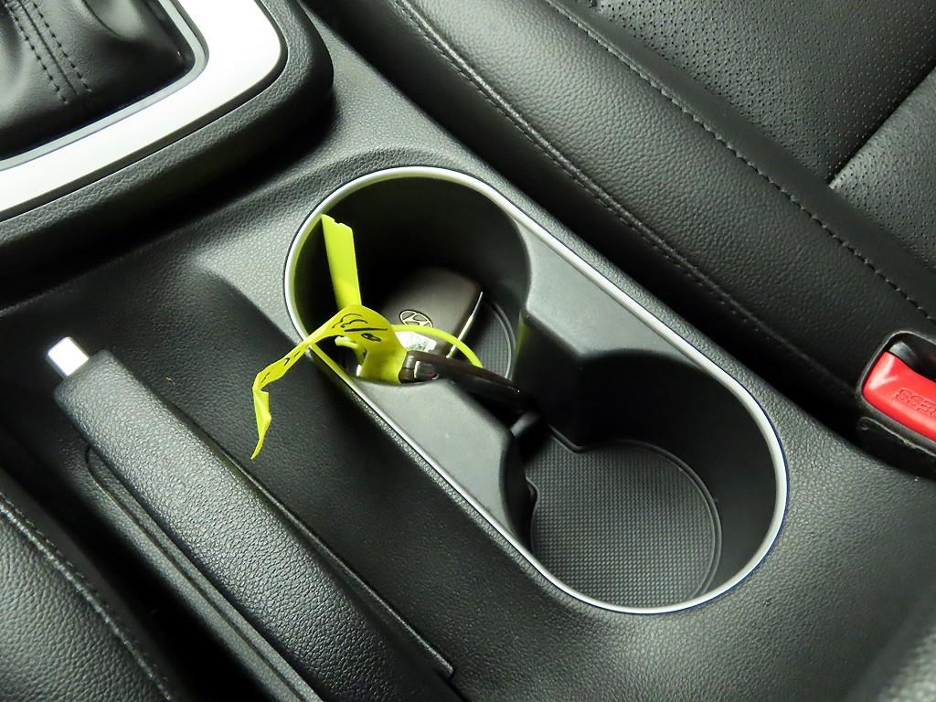 HYUNDAI Avante - Vista 11