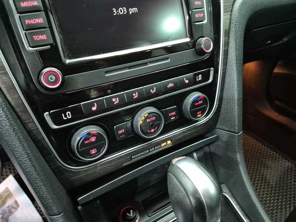 Volkswagen Passat 2018 Plateado - Importación desde Corea - HF Imports Iquique - Foto 17