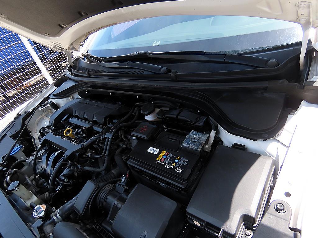 HYUNDAI Avante 2020 Blanco - Importación desde Corea - HF Imports Iquique - Foto 17