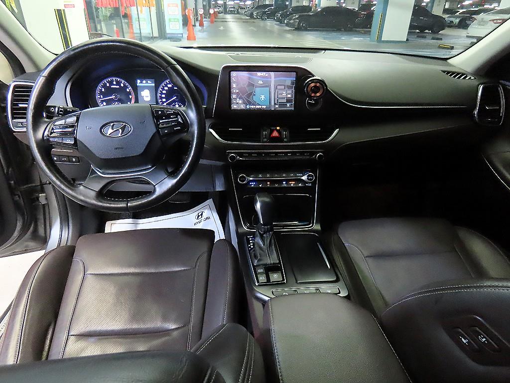 HYUNDAI Grandeur - Vista 10