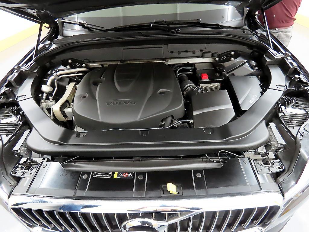 Volvo XC60 2018 Negro - Importación desde Corea - HF Imports Iquique - Foto 19